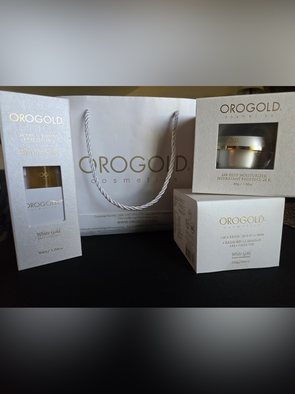OROGOLD White Gold 24K Bundle
Deep Moisturizer Cream-Vitamin Peel-Body Scrub.